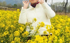 校花喂我奶我把她胸罩